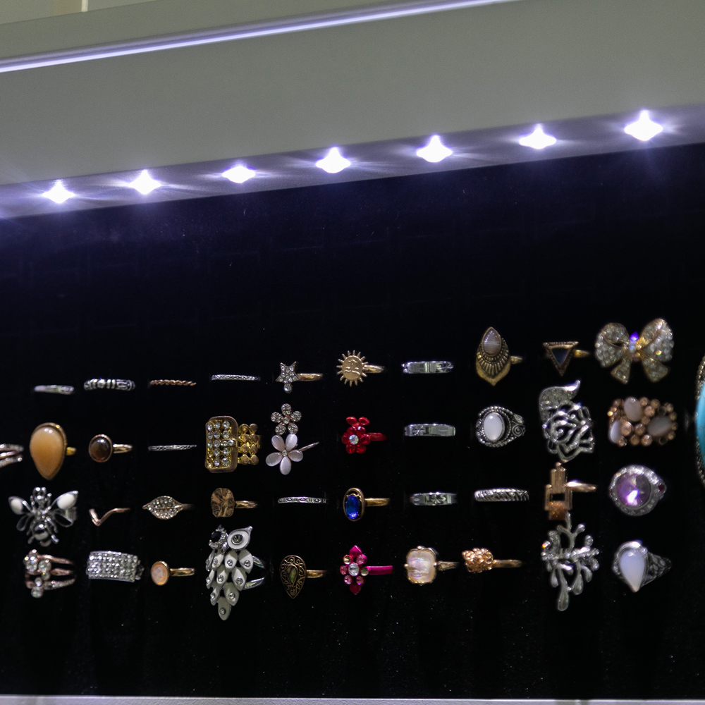 galleryImage